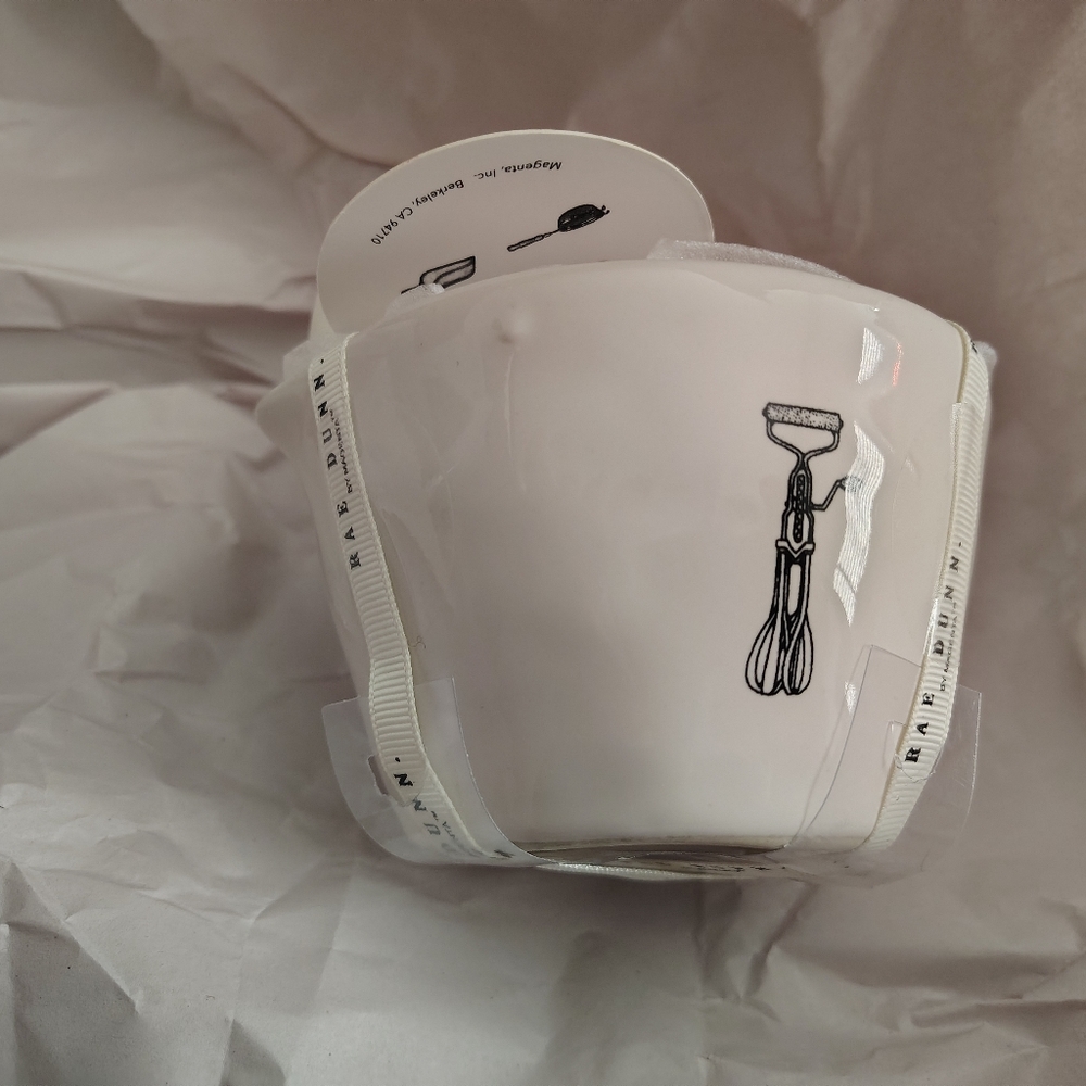 RAE DUNN Icon Measurements Cups - Picture 6 of 7